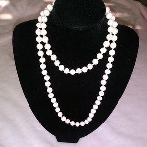 Les Bernard 30" pink beaded necklace!